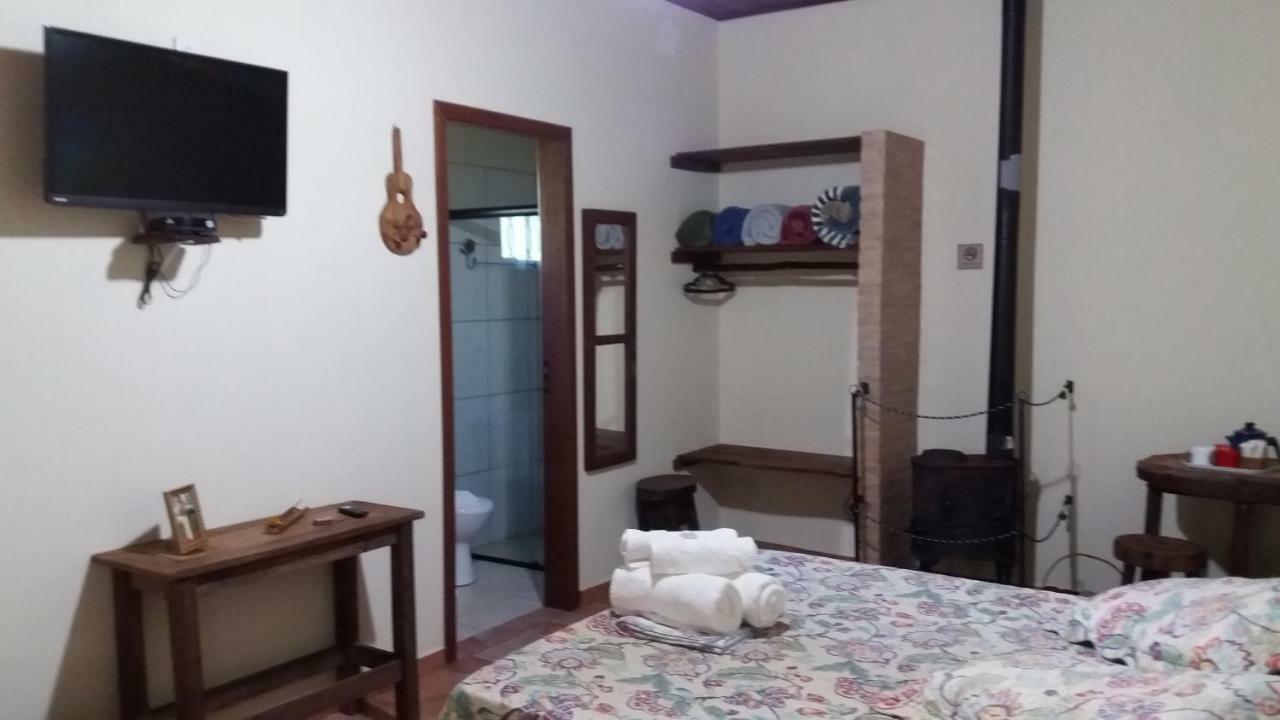Pousada Andarilhos De Luz Cunha Exterior foto